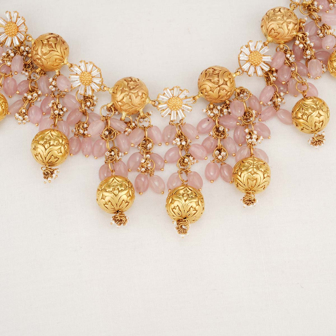 Spiffy Short Necklace Set