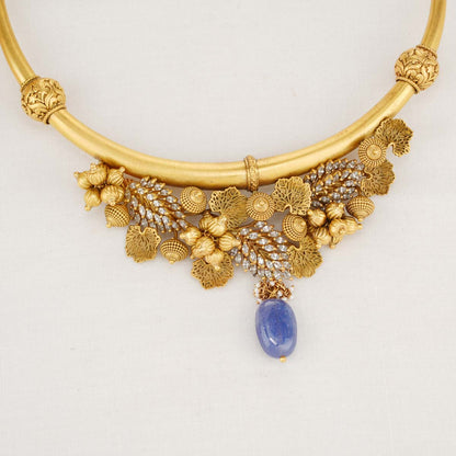 Gorgeous Short Necklace Set