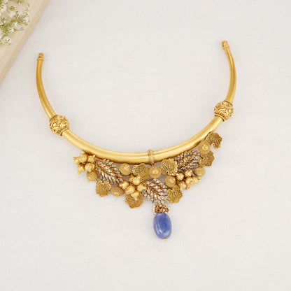 Gorgeous Short Necklace Set