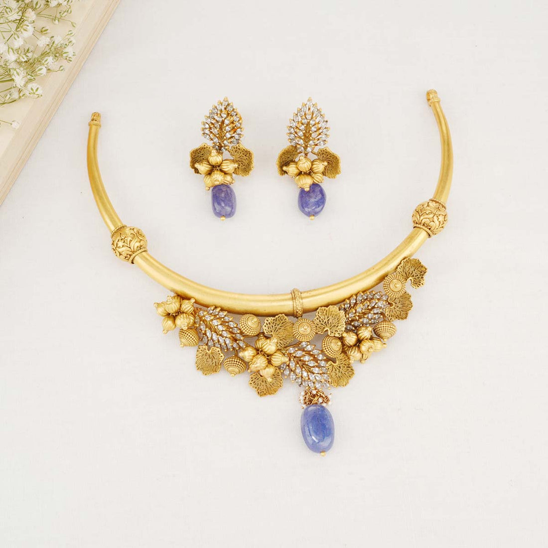 Gorgeous Short Necklace Set