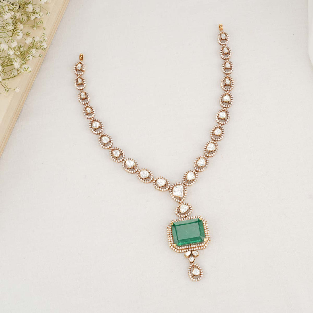 Aazia Victorian Short Necklace