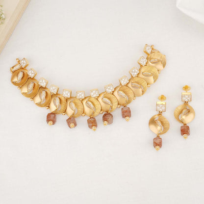 Nishika Short Necklace Set