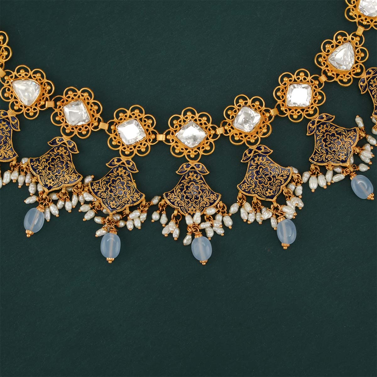 Kanisha Short Necklace Set