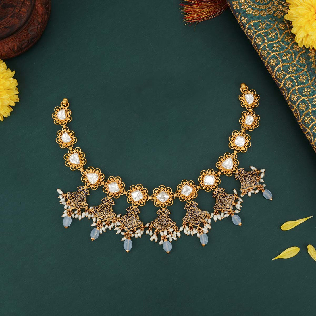 Kanisha Short Necklace Set