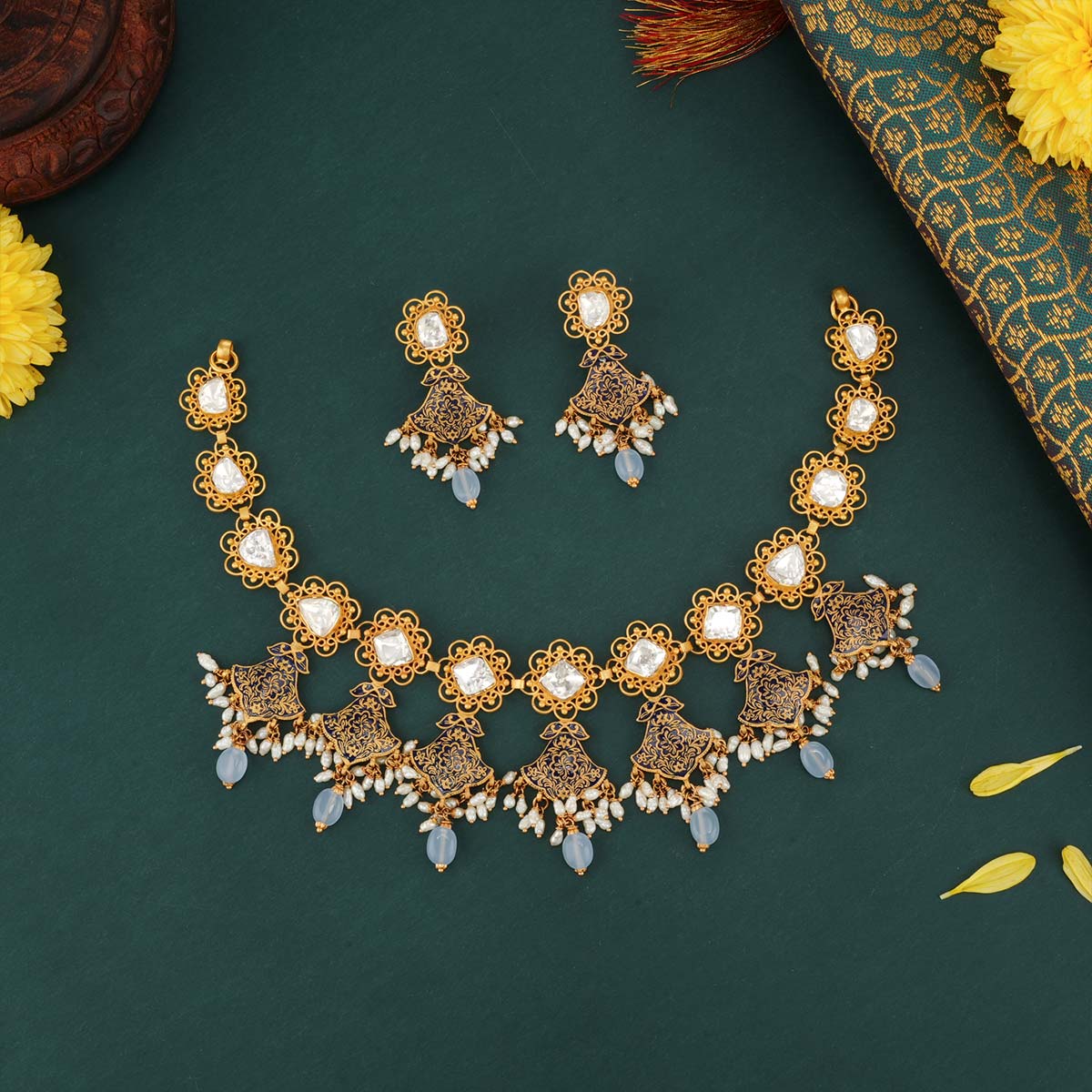Kanisha Short Necklace Set