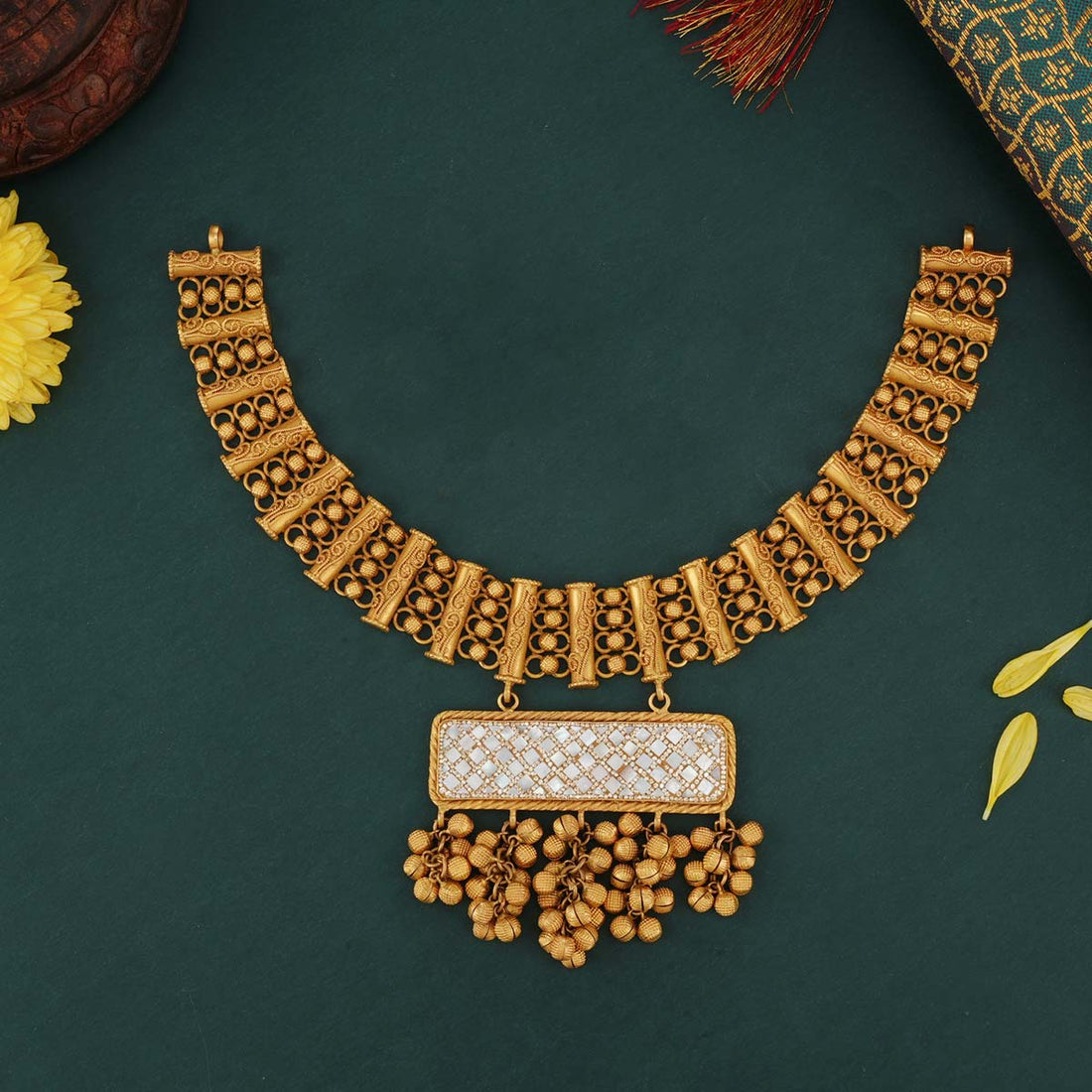 Delicacy Short Necklace Set