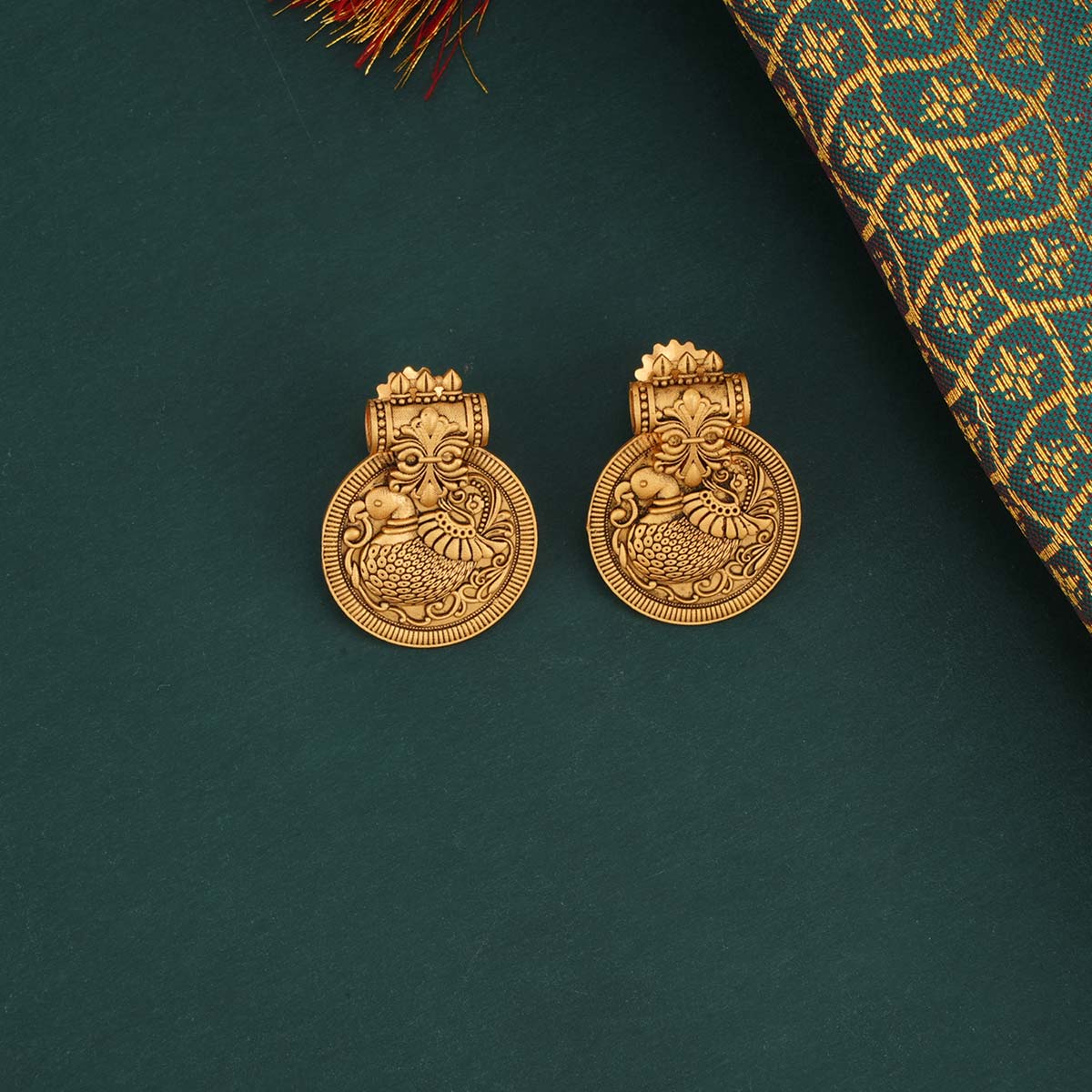 Kavinka Antique Necklace Set