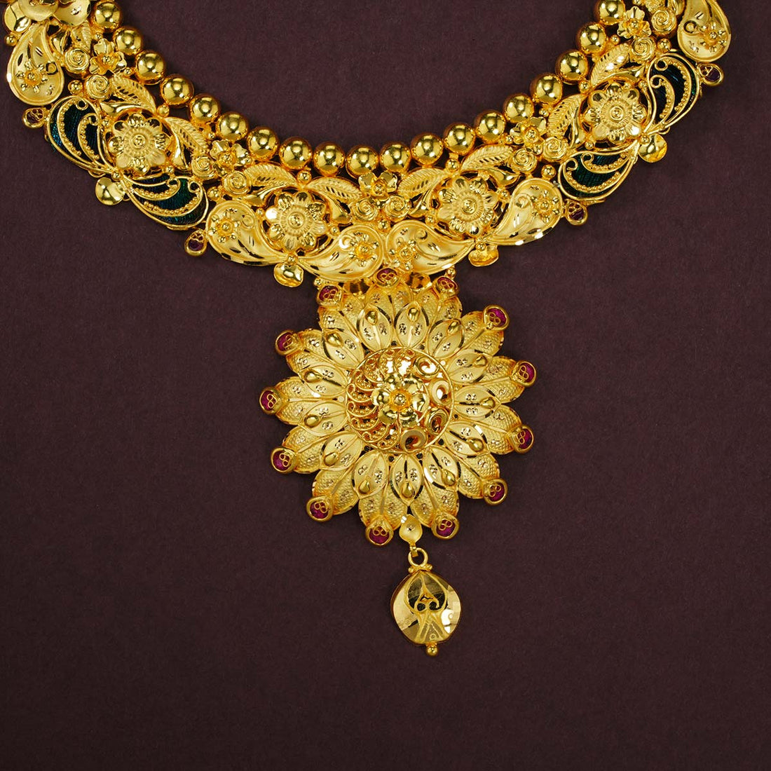 Aaradhya Short Necklace
