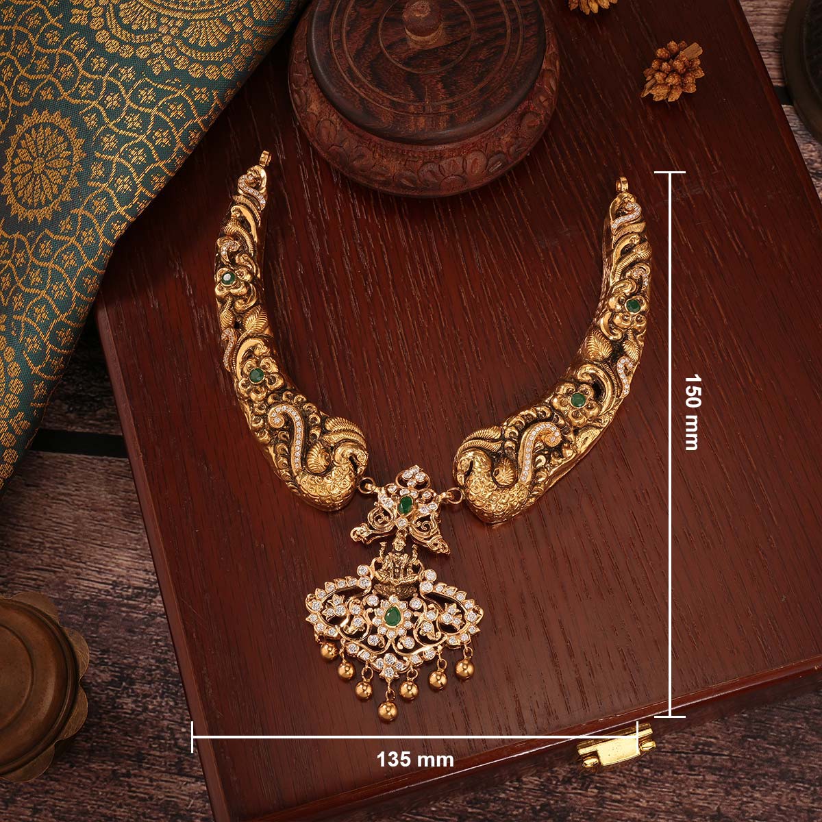 Maneeshwari Short Necklace