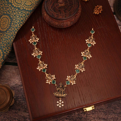 Evelina Short Necklace