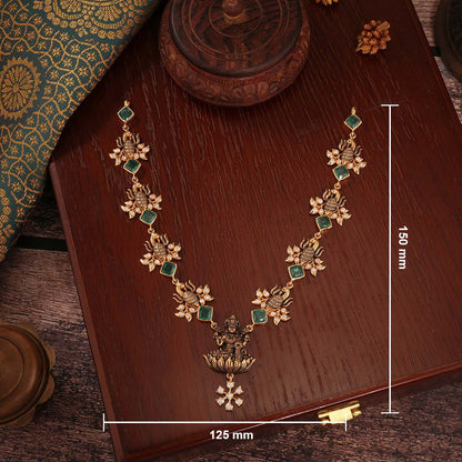 Evelina Short Necklace