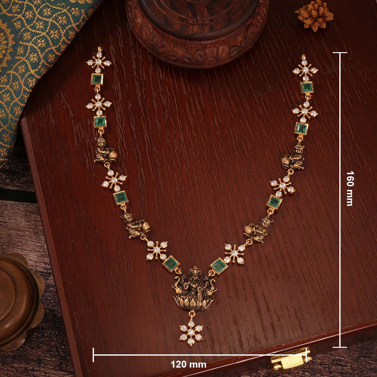 Vanessa Short Necklace