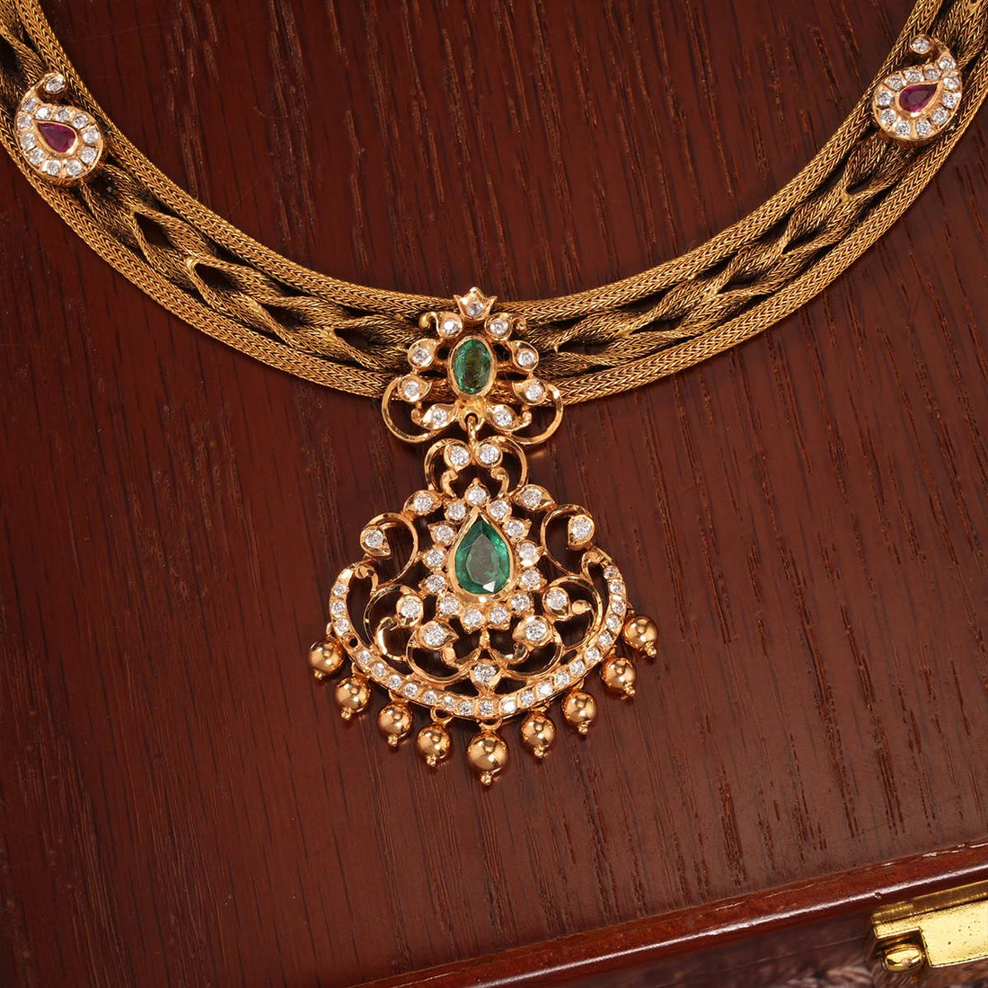 Hanrietta Short Necklace