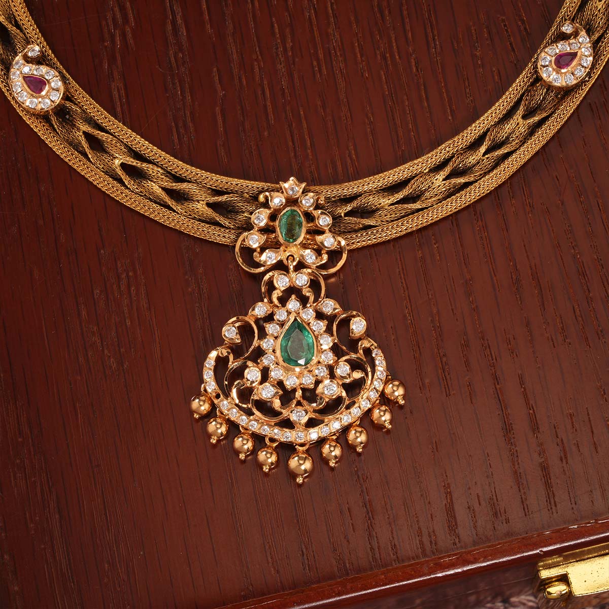 Hanrietta Short Necklace