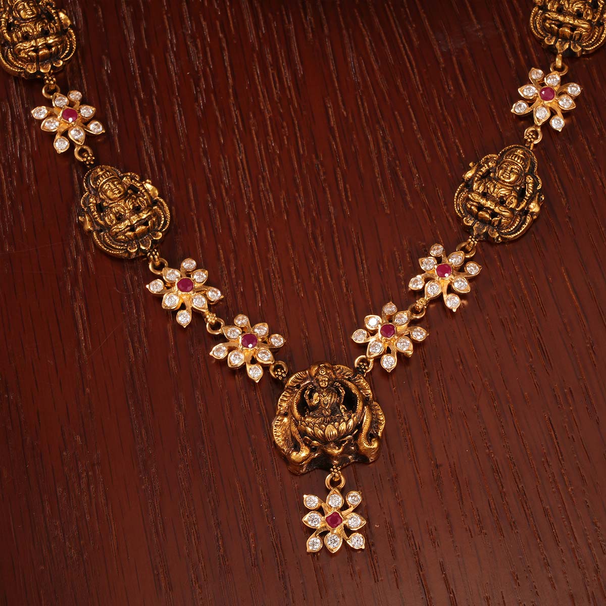 Priscilla Short Necklace