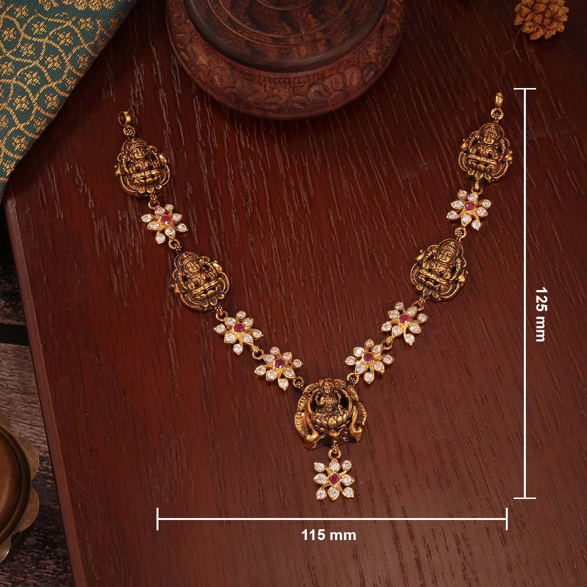 Priscilla Short Necklace