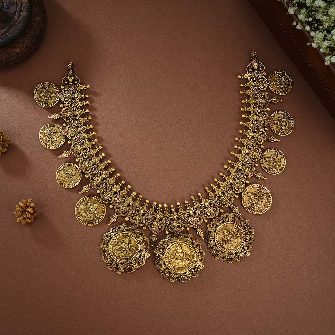 Deepthi Short Necklace