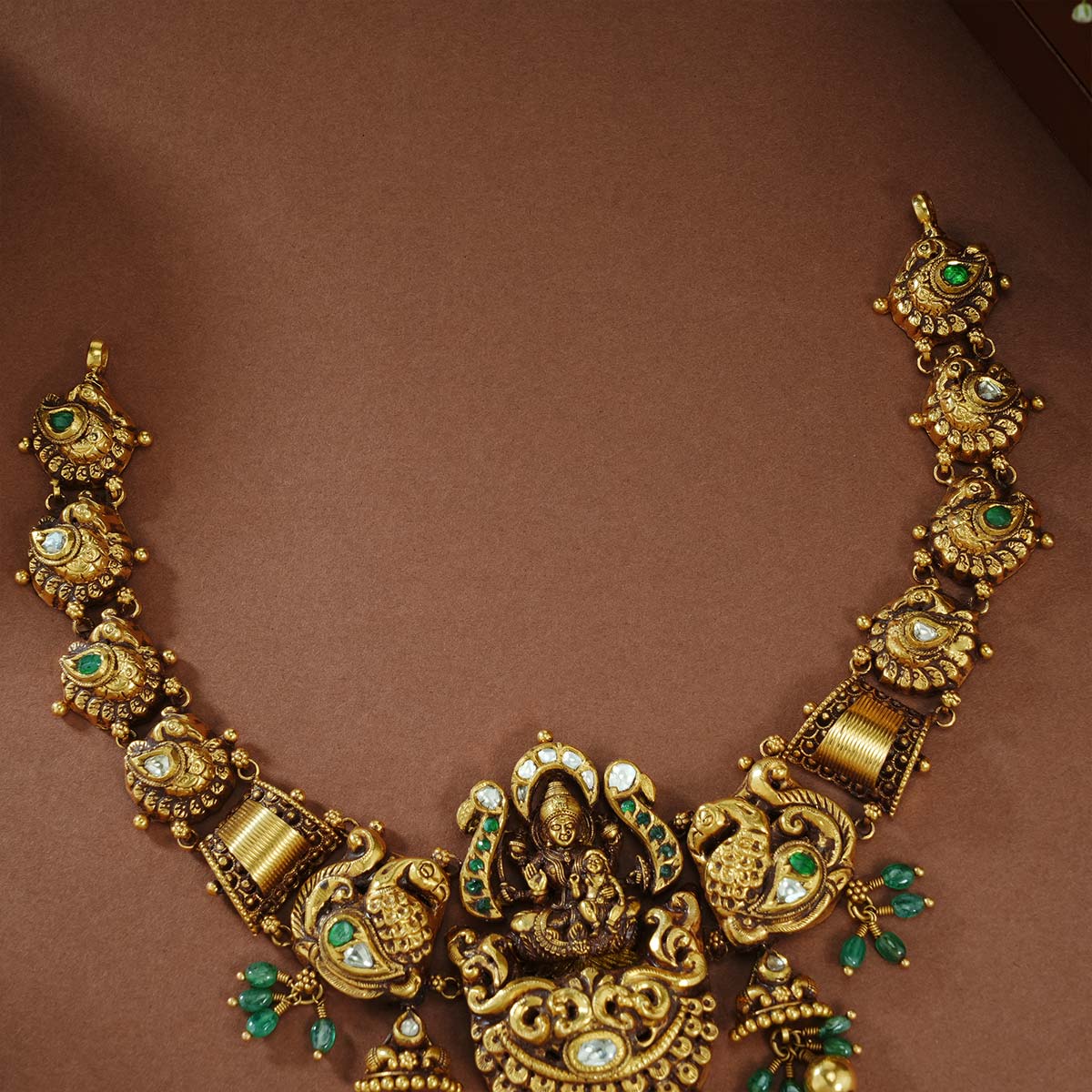 Mahisha Short Necklace