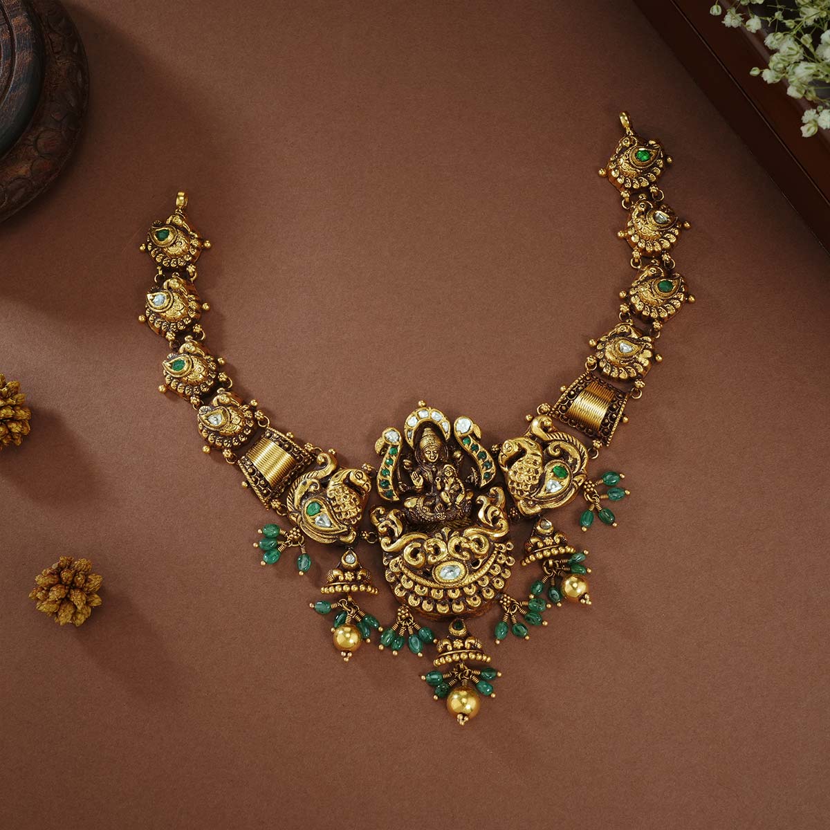 Mahisha Short Necklace