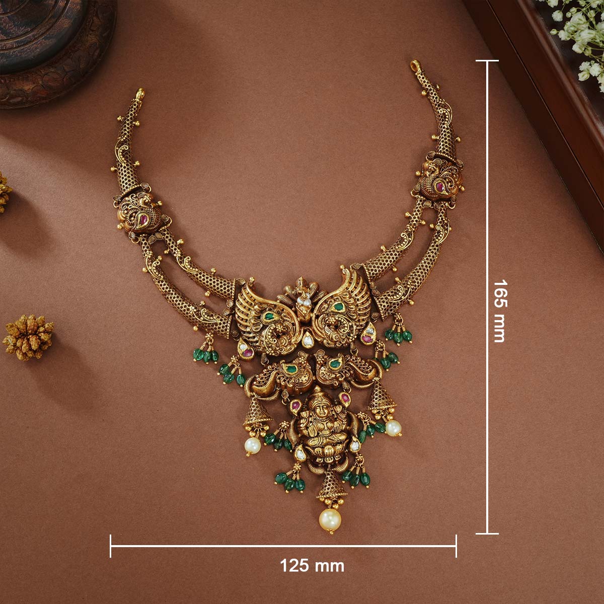 Rashikha Short Necklace