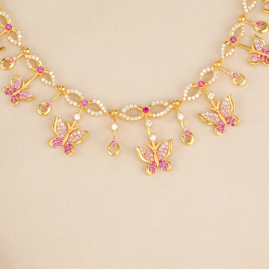 Carmin Short Necklace Set
