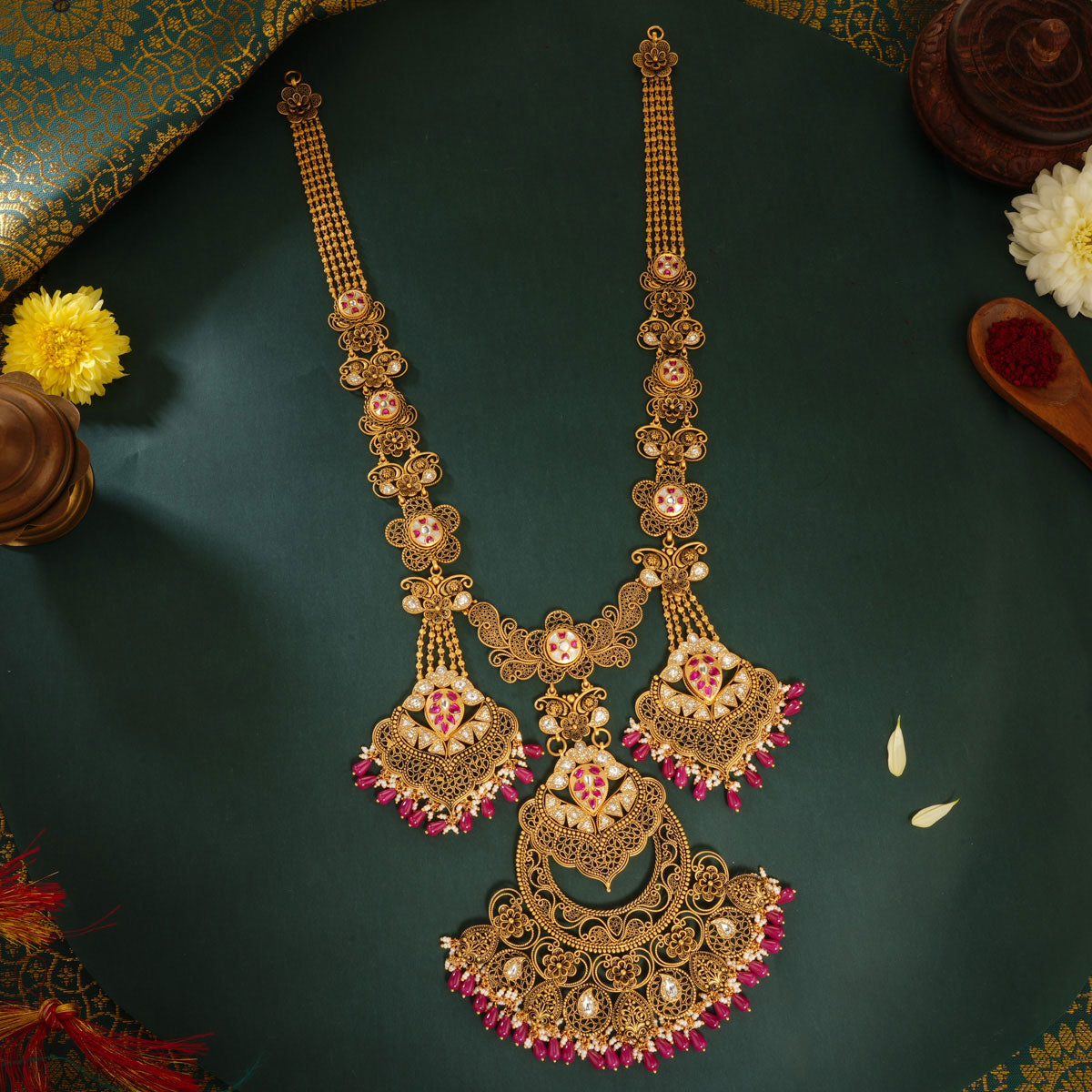 Kaushiki Antique Necklace set