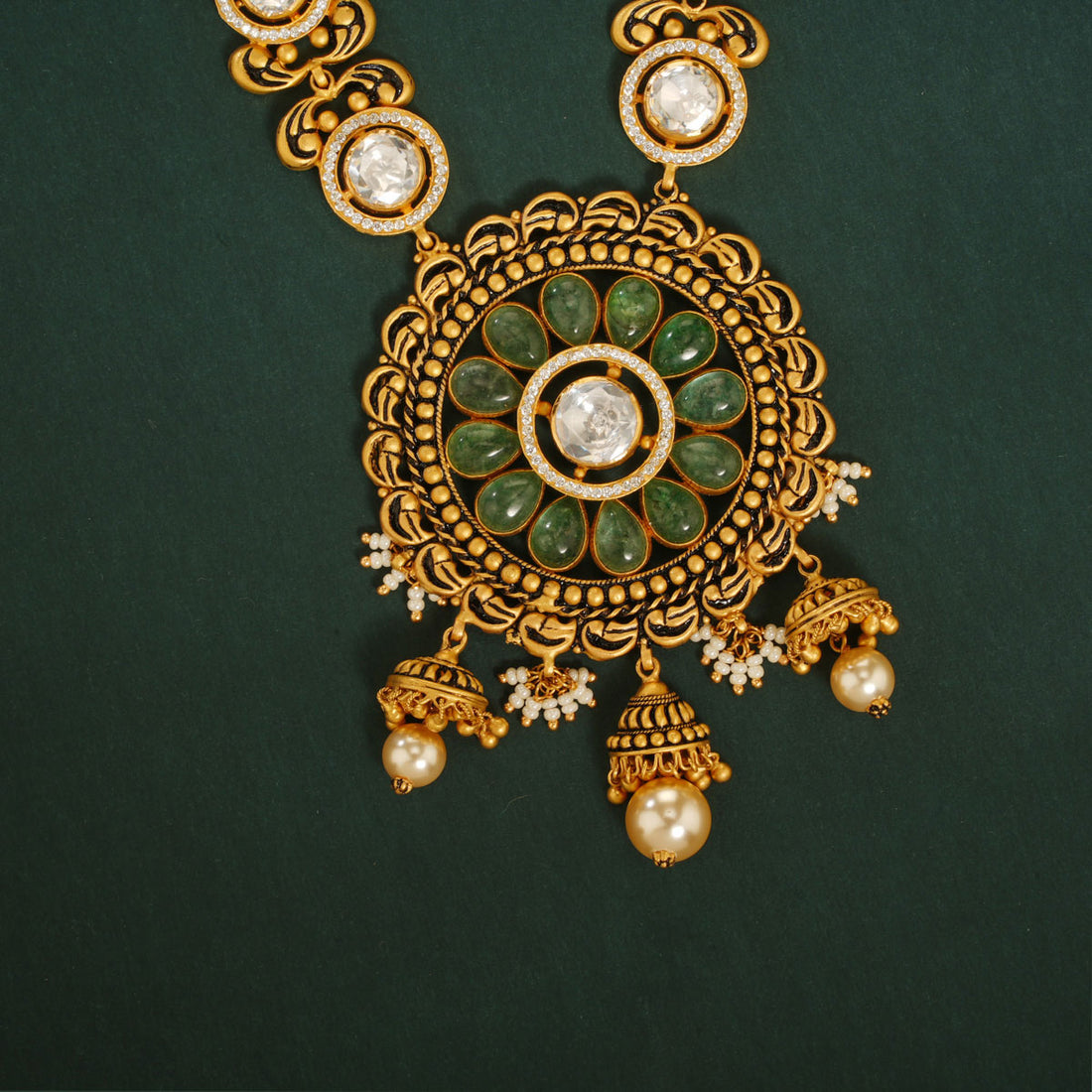 Bhavinya Short Necklace Set