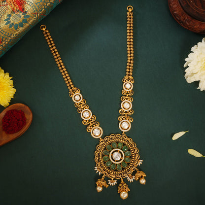 Bhavinya Short Necklace Set