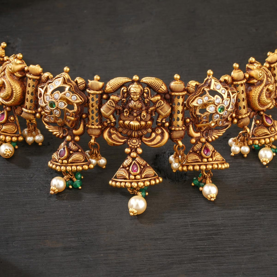 Nikisha Antique Choker