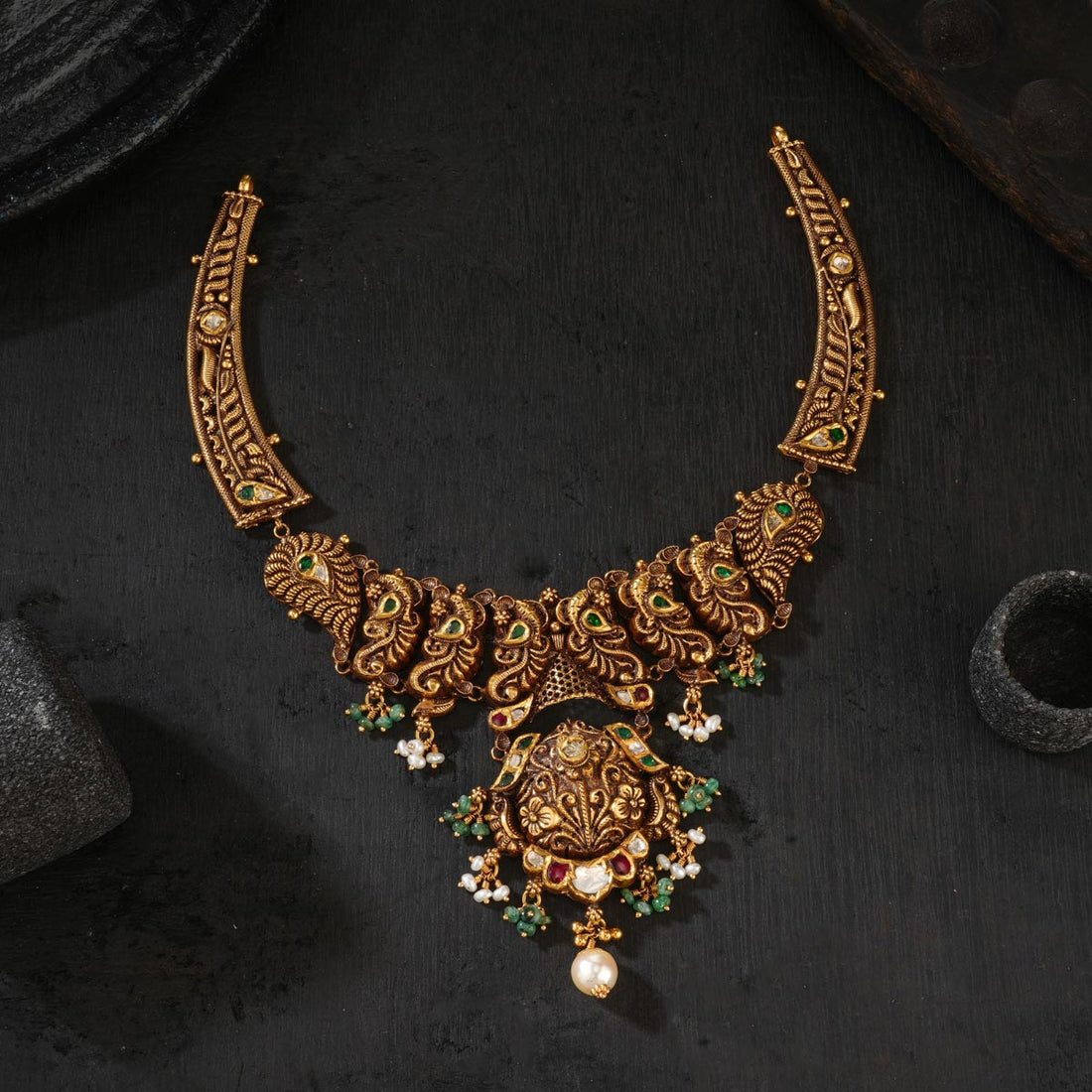 Riyaanika Short Necklace