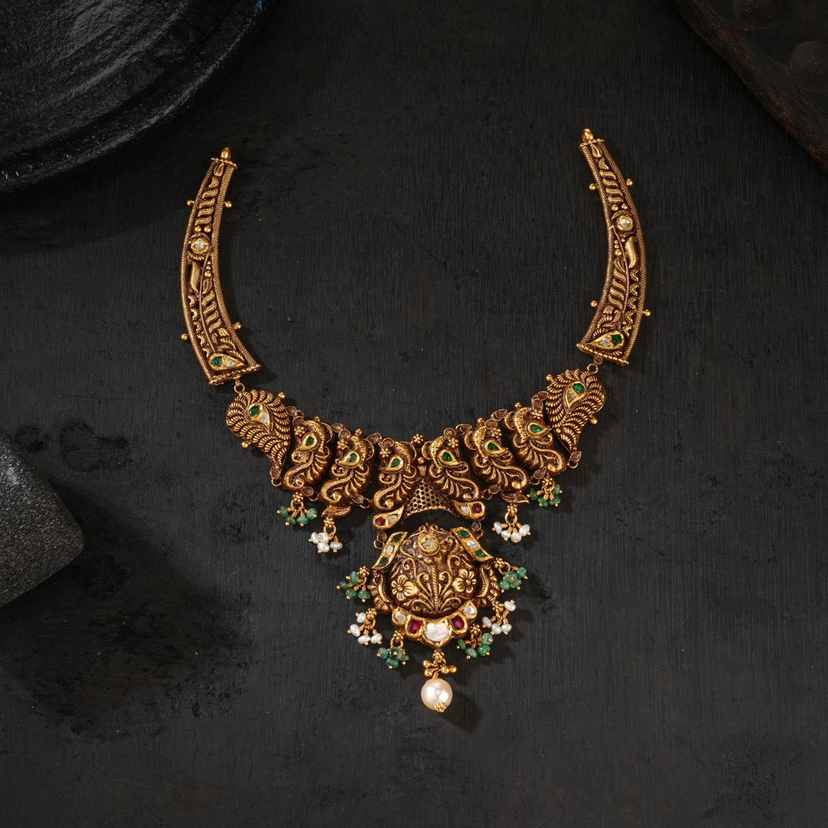 Riyaanika Short Necklace