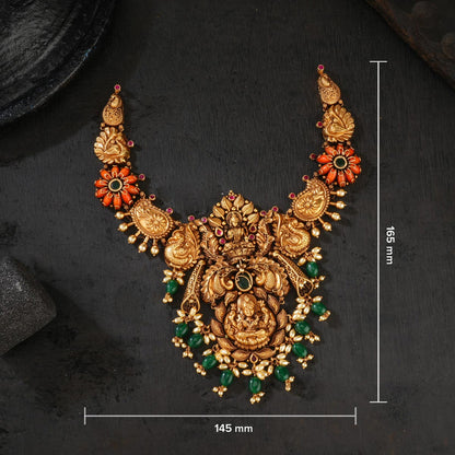 Deekshana Short Necklace