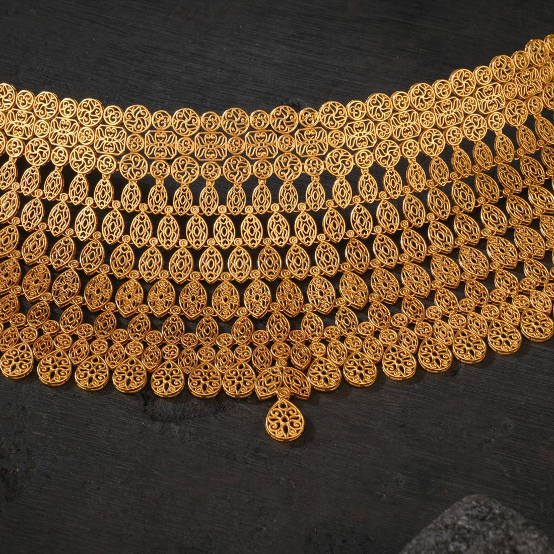Mownica Antique Choker