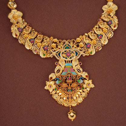 Harini Short Necklace