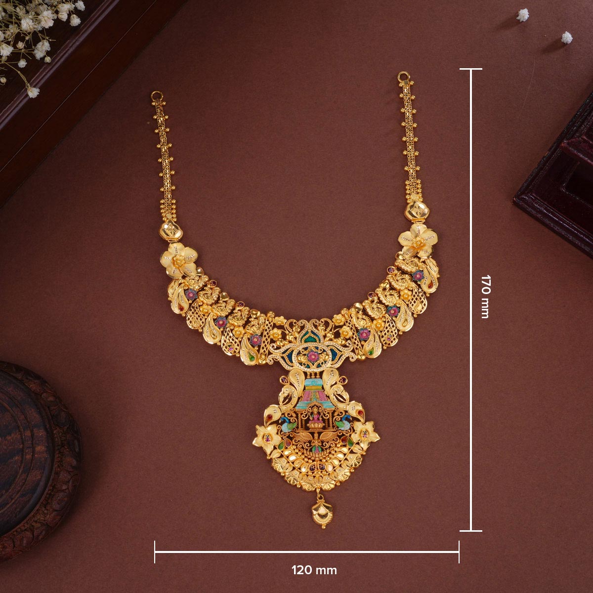 Harini Short Necklace