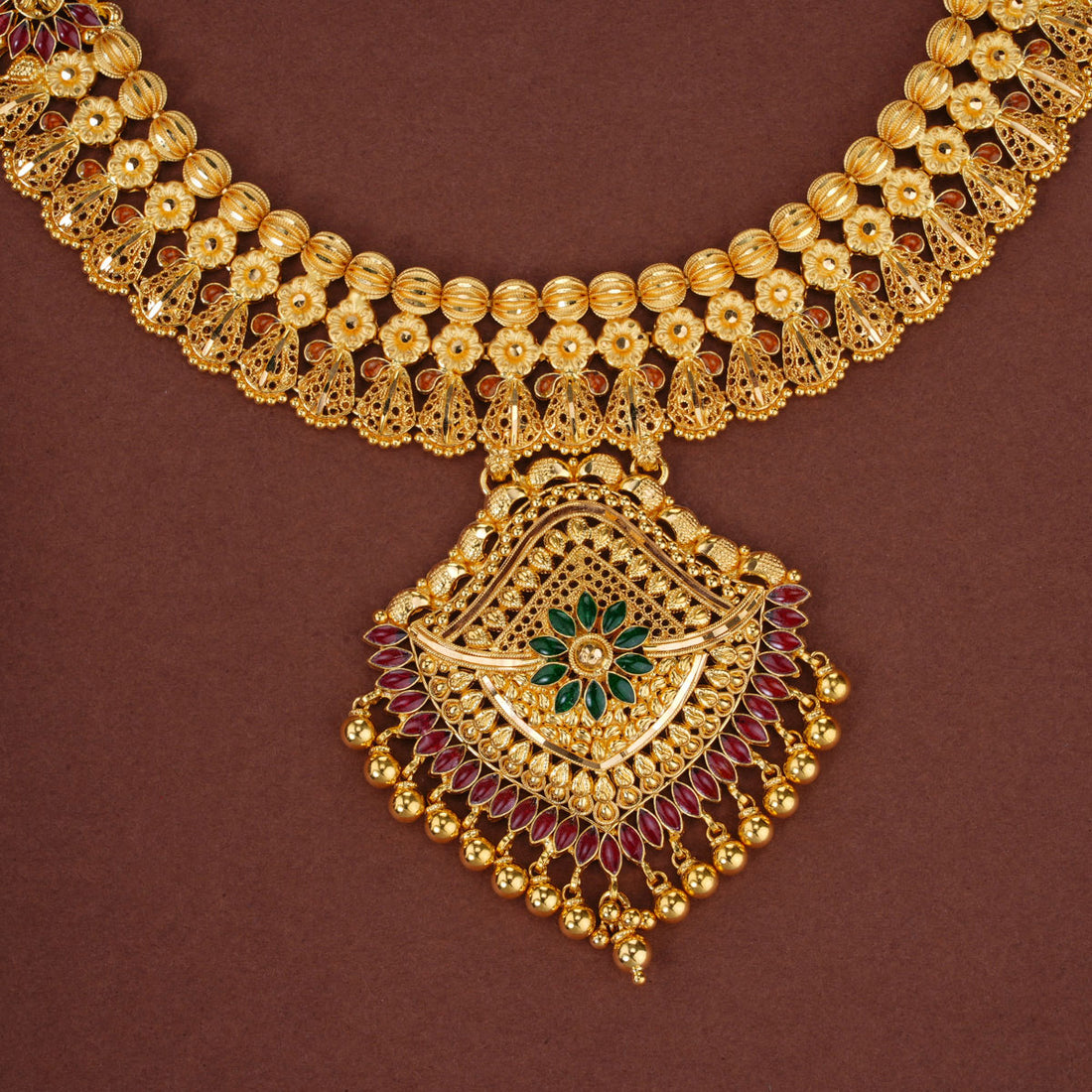 Yalini Short Necklace