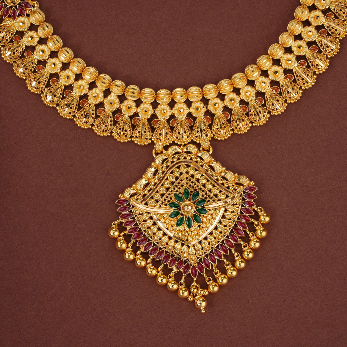 Yalini Short Necklace