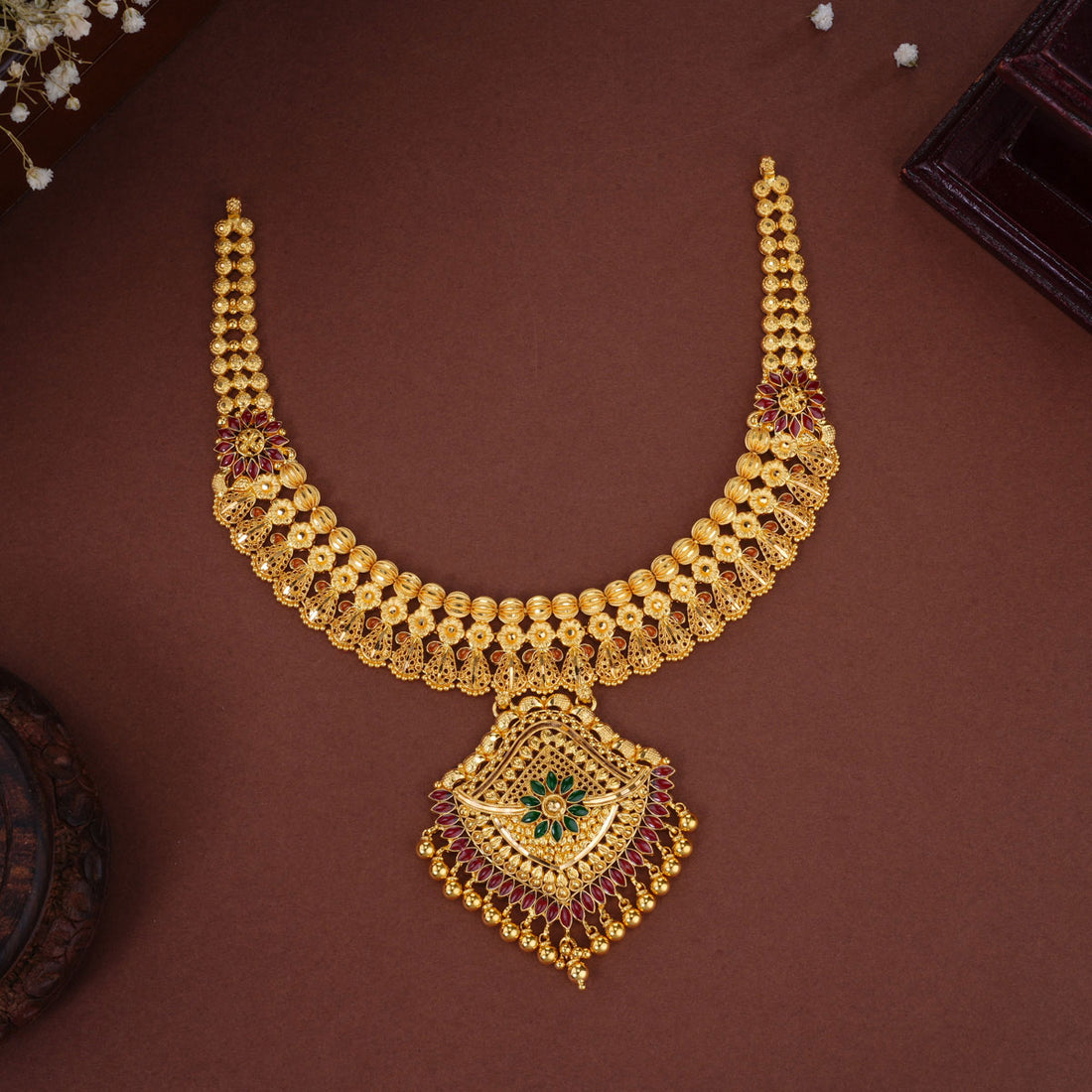 Yalini Short Necklace