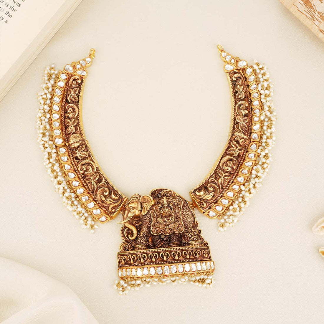 Grand Look Short Necklace