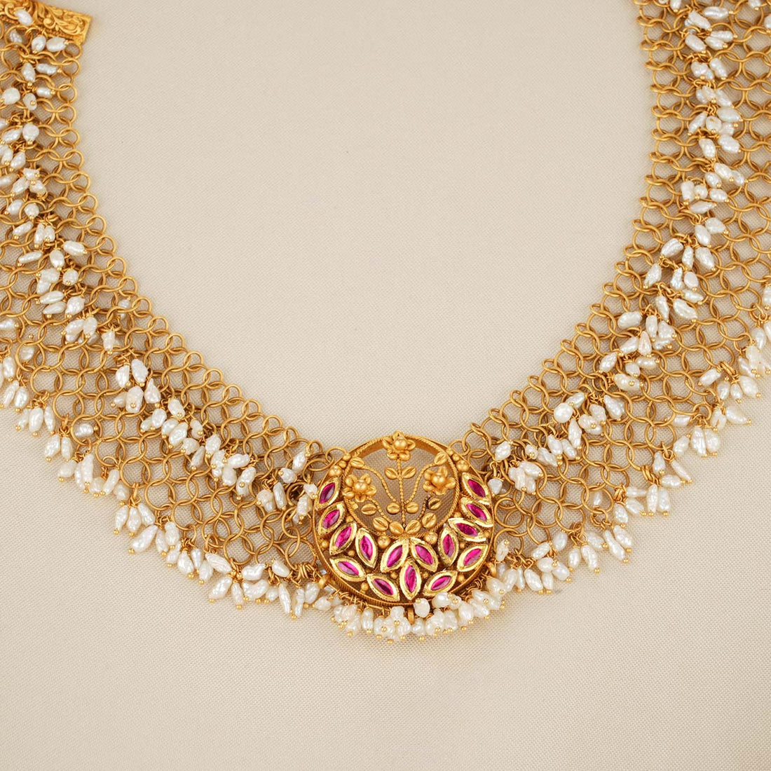 Pretiest Short Necklace