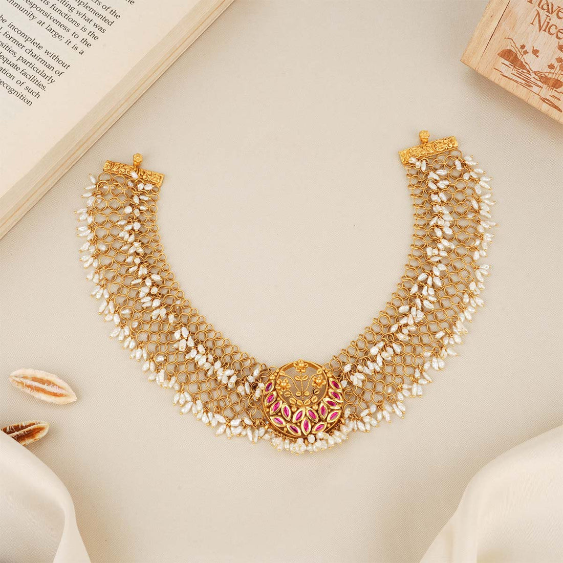 Pretiest Short Necklace