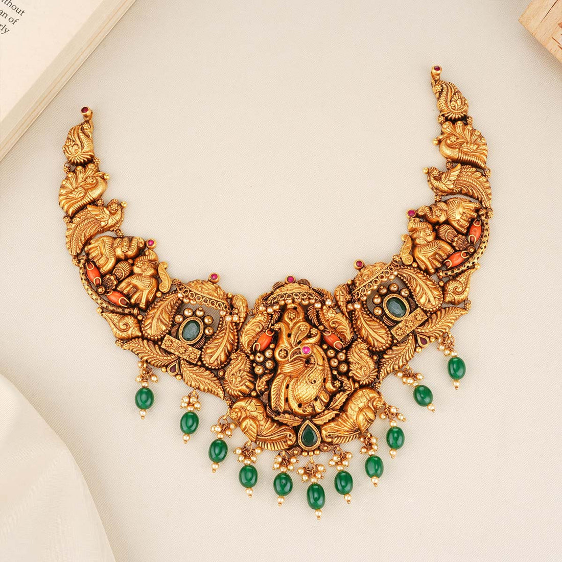 Stunning Short Necklace
