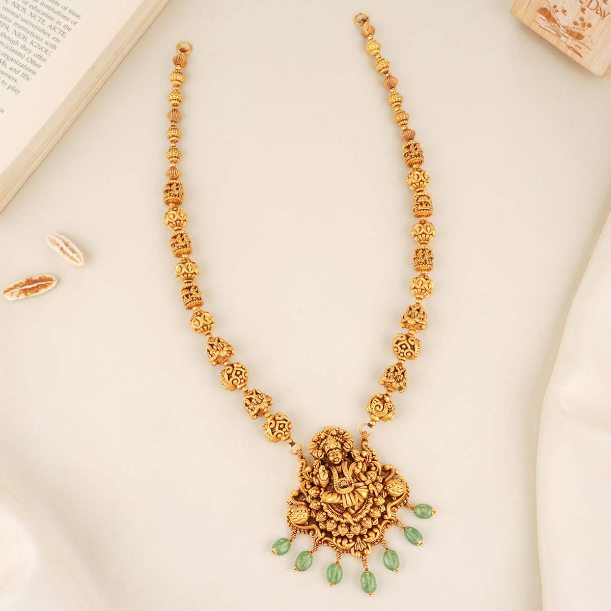 Traditional Look Long Necklace