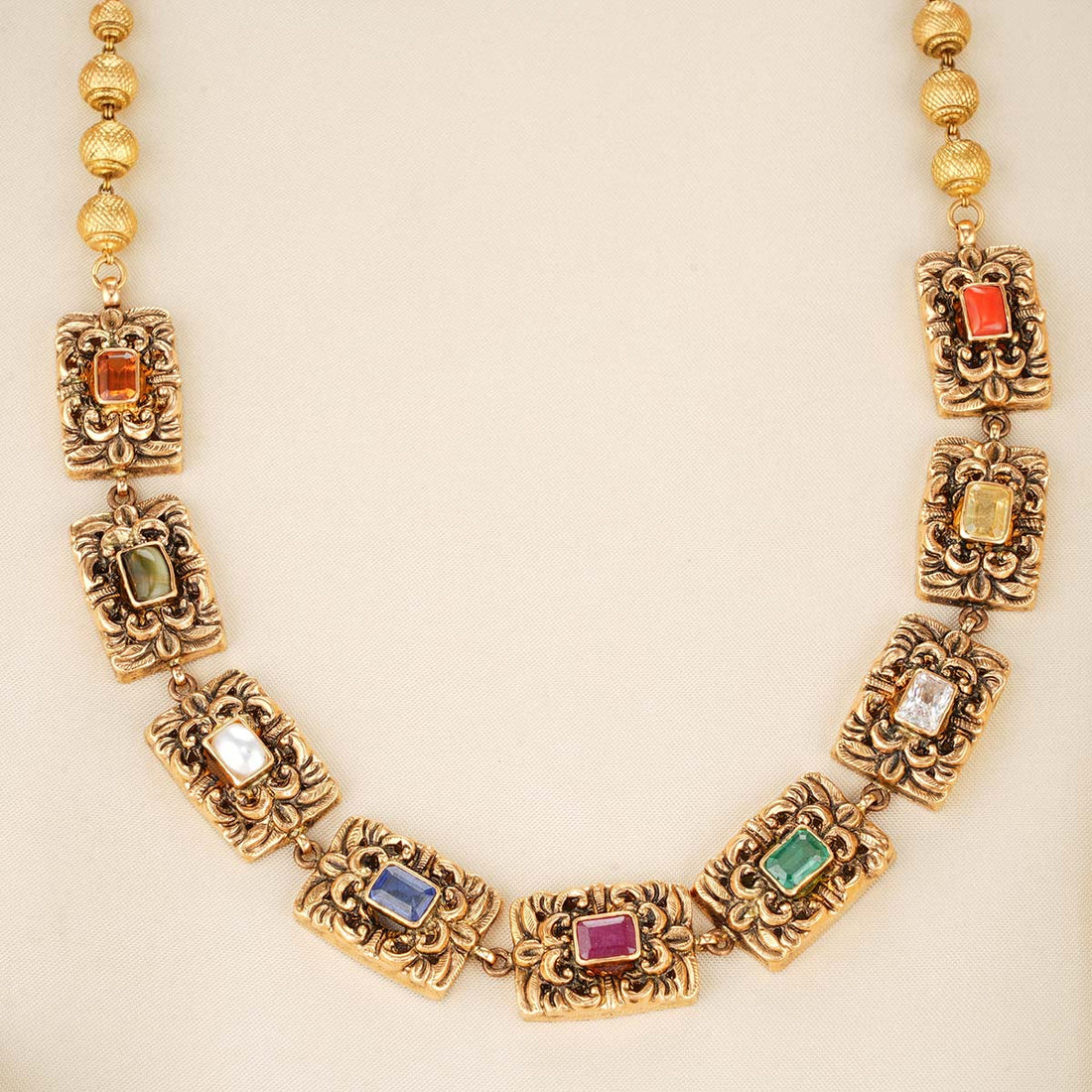 Stunning Short Necklace
