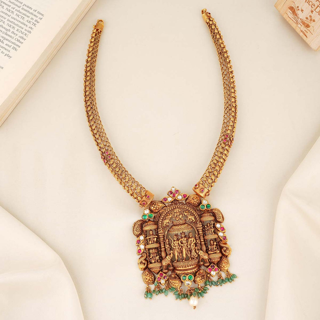 Mesmerizing Long Necklace