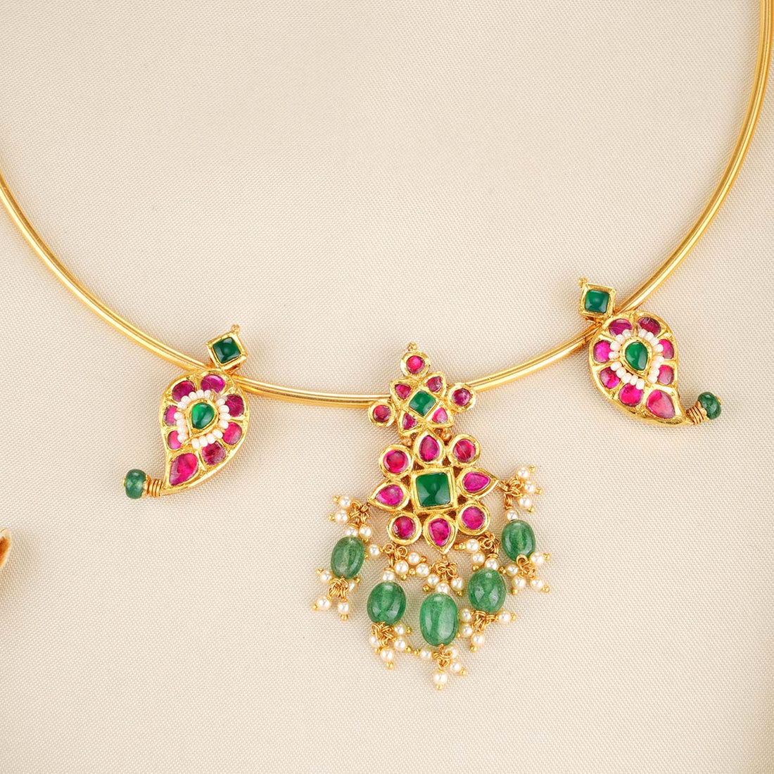Sharisha Short Necklace Set
