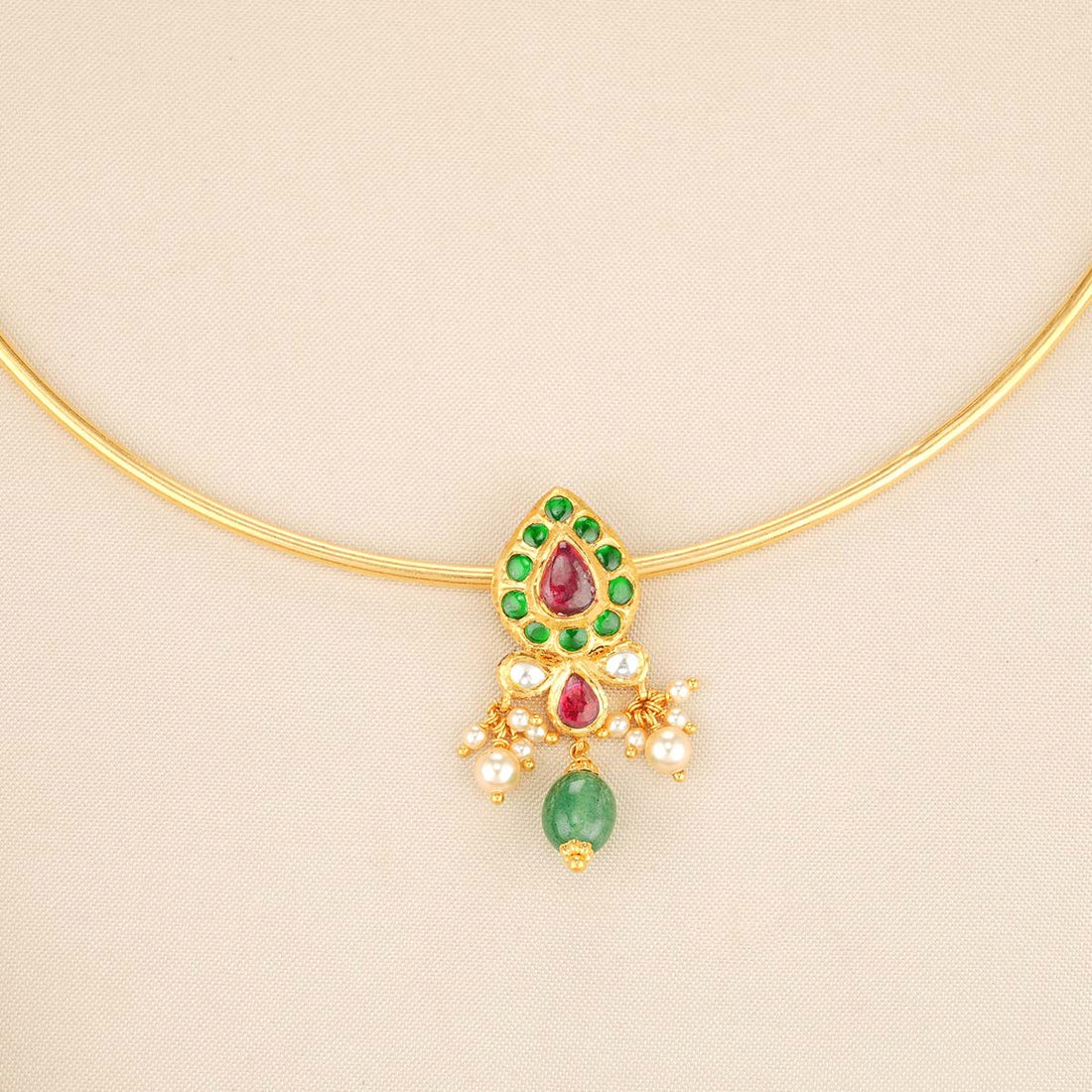 Vanisha Hasli Short Necklace Set