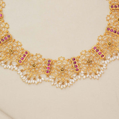 Trendy Antique Short Necklace Set