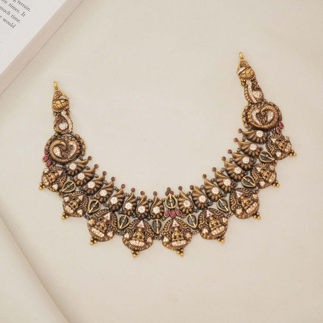 Ryzan Deep Nagas Short Necklace