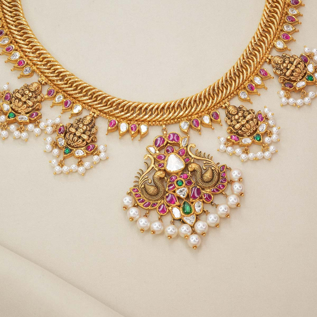 Facinate Nagas Short Necklace